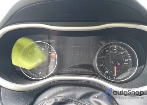 2016 Jeep Cherokee Trailhawk from USA, damaged, VIN 1C4PJMBB0GW359311